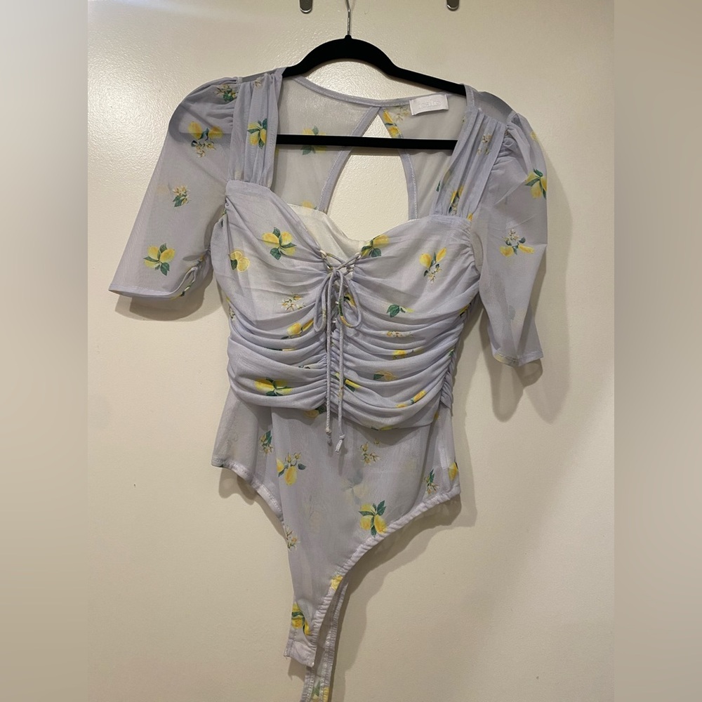 Isalis Lemon bodysuit